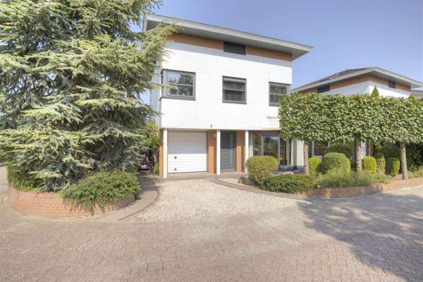 Woning Jacqueline van der Waalssingel 21 Apeldoorn