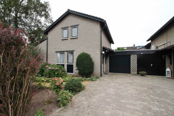 Woning Burgemeester Vlaklaan 10 Hooge Zwaluwe