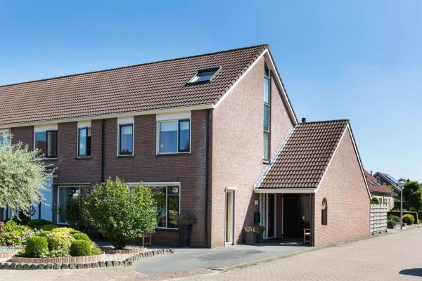 Woning Ds. C.Keersstraat 10 Lemelerveld