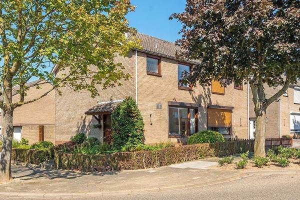 Woning St.Bernadettestraat 46 Kerkrade