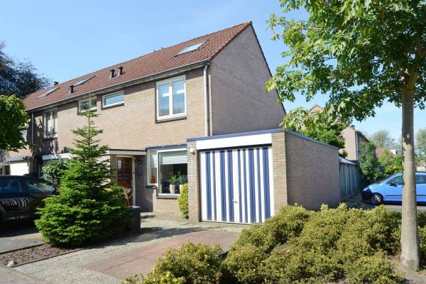 Woning Theodora Versteeghstraat 28 Hengelo