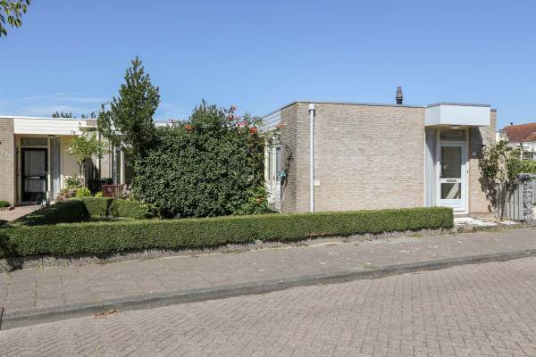 Woning Baron van Leydenstraat 19 Hellevoetsluis