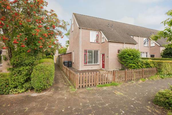 Woning Kastanjelaan 23 Hellevoetsluis