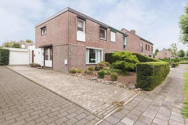 Woning Lindenlaan 31 Bunde