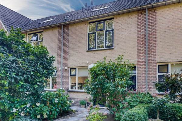 Woning Van Veldekelaan 22 Veenendaal