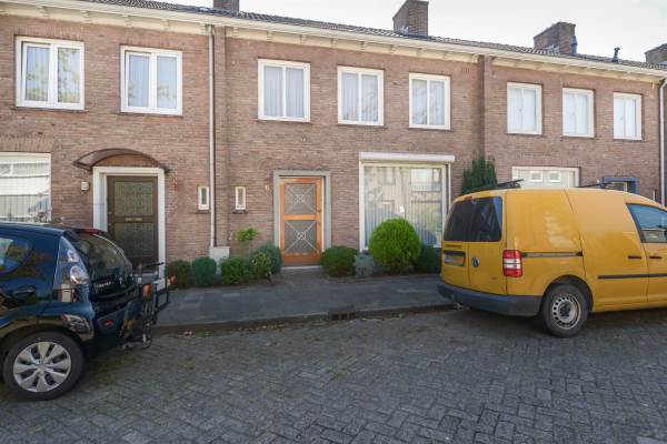 Woning Esdoornlaan 6 Roosendaal