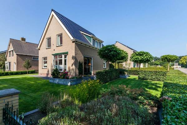 Woning Kerkstraat 15 Oudemirdum