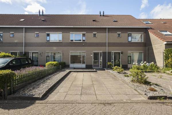 Woning Ligusterhof 11 Heemskerk