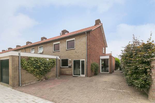 Woning Reviuslaan 1 Almelo