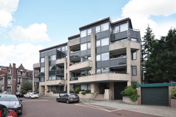 Woning Johan van Oldenbarneveltlaan 91G Den Haag