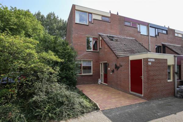 Woning Langetuin 217 Zwaag
