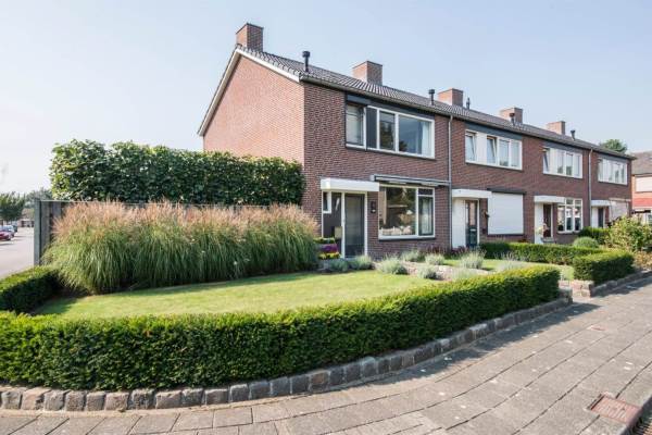 Woning Pastoor Reinéstraat 1 Well L