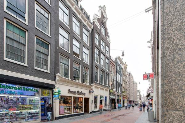 Woning Nieuwezijds Armsteeg 10 Amsterdam
