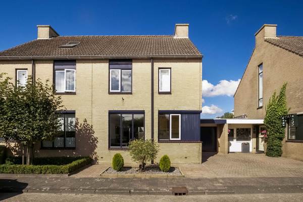 Woning Nijlstraat 27 Spijkenisse