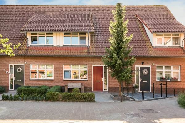 Woning Wierde 17 Hendrik-Ido-Ambacht