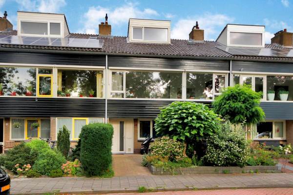 Woning H&2 28;ndelstraat 28 Castricum