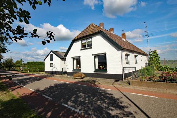 Woning Bredestraat 7 Wadenoijen