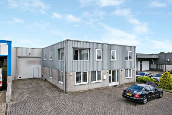 Woning Nijverheidsweg 25 Oudenbosch