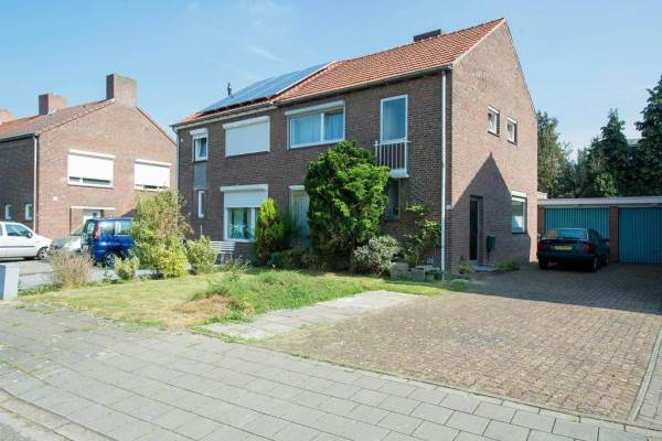 Woning Jan van Stevensweertstraat 15 Sittard