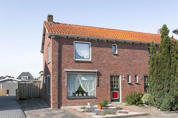 Woning Nico Kolenbergstraat 24 Lutjebroek