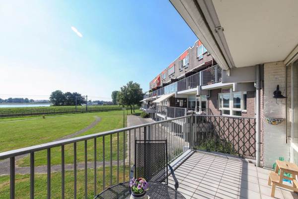 Woning Dr. Albert Schweitzerdreef 33 Maassluis