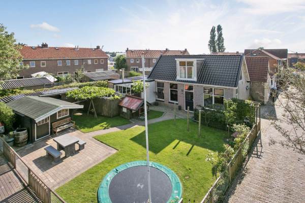 Woning Finkebuorren 1 Akkrum