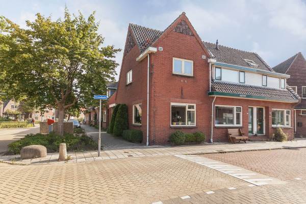 Woning Julianaplein 14 Boskoop