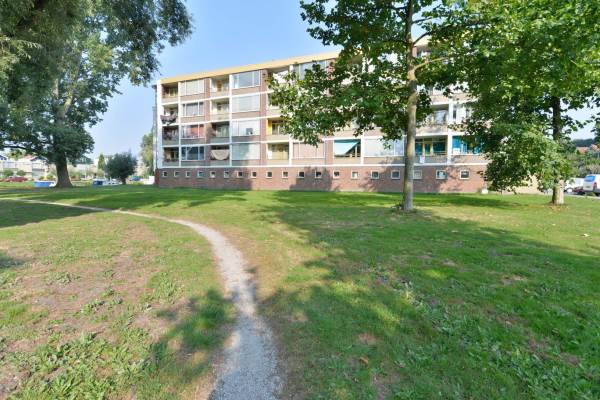 Woning Leverkruidweg 129 Zaandam