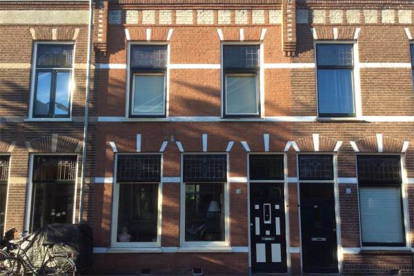 Woning Eerste Hogerwoerddwarsstraat 25 Haarlem