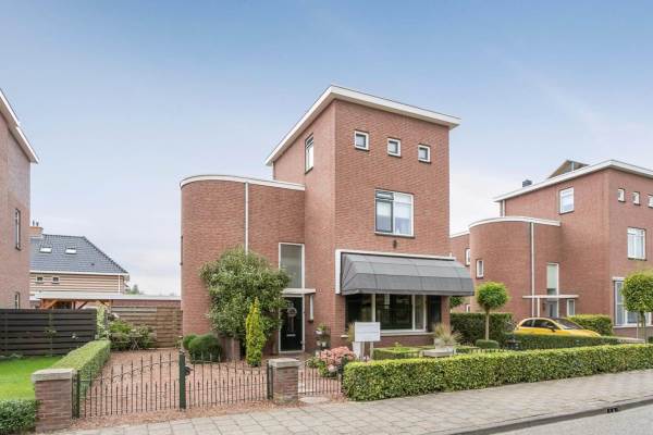 Woning Henri Dunantlaan 22 Hellevoetsluis