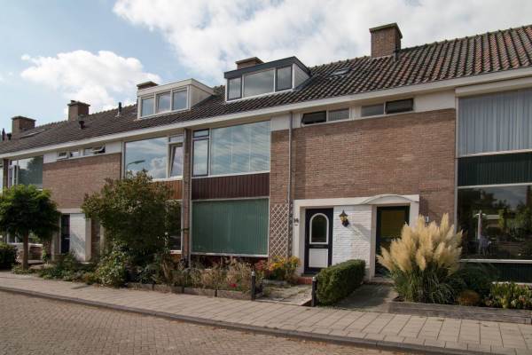 Woning van Waldeck-Pyrmontstraat 14 Waddinxveen