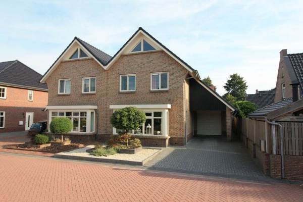 Woning Sterkerijstraat 1 Slagharen