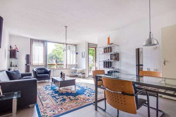 Woning Laan van Eik en Duinen 11 Den Haag