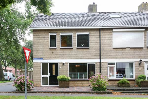 Woning E.P. Seidelstraat 1 Ens