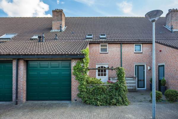 Woning Kerketuin 33 Zwaag