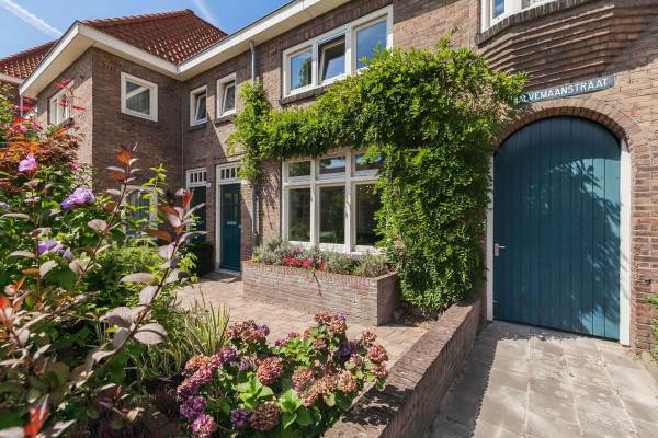 Woning Halvemaanstraat 102 Eindhoven
