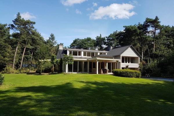 Woning Antillenweg 6 Mill