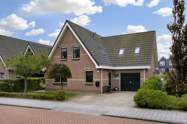 Woning Klaversloot 47 Broek op Langedijk