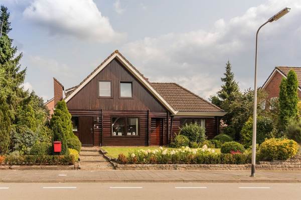 Woning R.Koetsierstraat 32 Lemelerveld