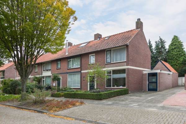 Woning Erasmusstraat 15 Nuenen