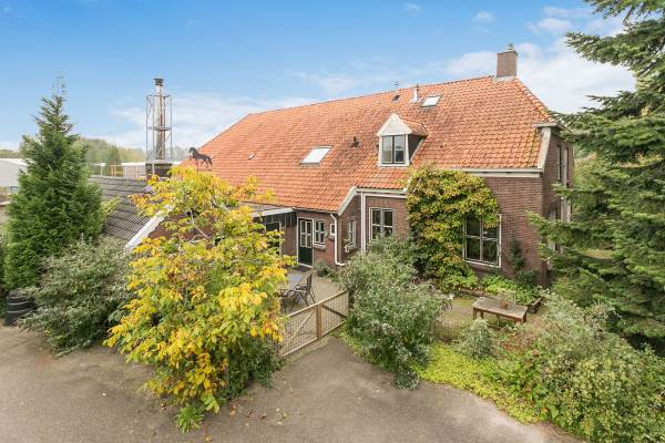 Woning Burg. J.G. Legroweg 110 Eelde