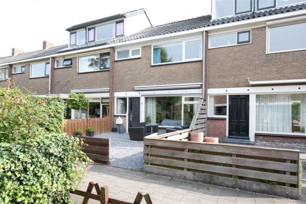 Woning Wilhelminalaan 4 Nieuwkoop
