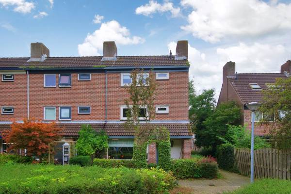 Woning Klagerstuin 142 Zwaag