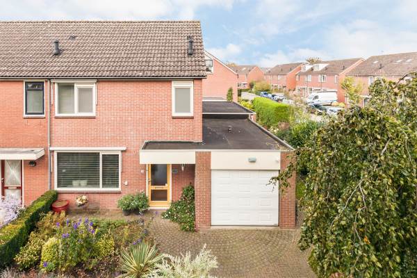 Woning Nijlandsingel 11 Aduard