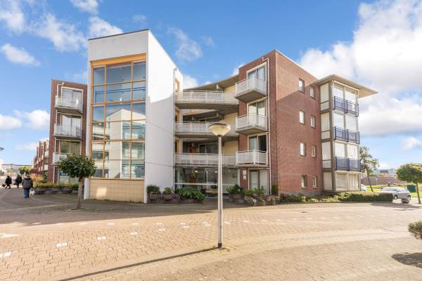 Woning Muiderslotpad 14 Hellevoetsluis