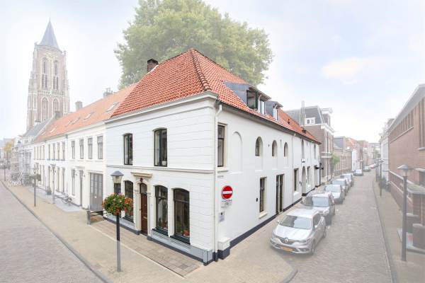Woning Boerenstraat 11+ Zusterstraat 30, 30a + 32 Gorinchem