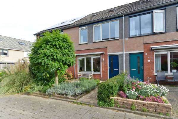 Woning Alexander Adamskistraat 3 Voorschoten