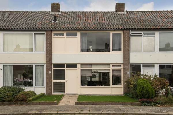 Woning Wagnerstraat 21 Halsteren