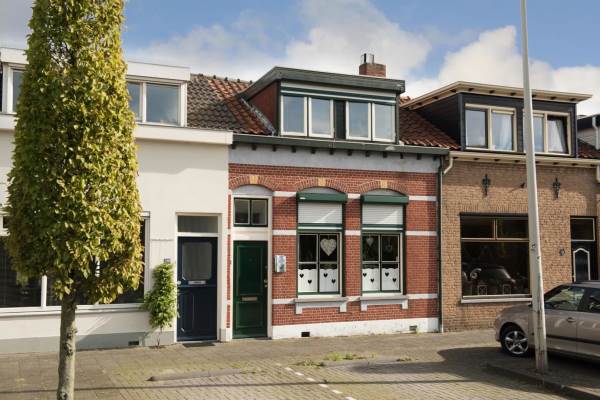 Woning Parallelweg 137 Bergen op Zoom