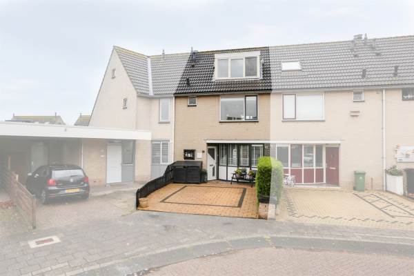 Woning Harriët Freezerstraat 28 Spijkenisse